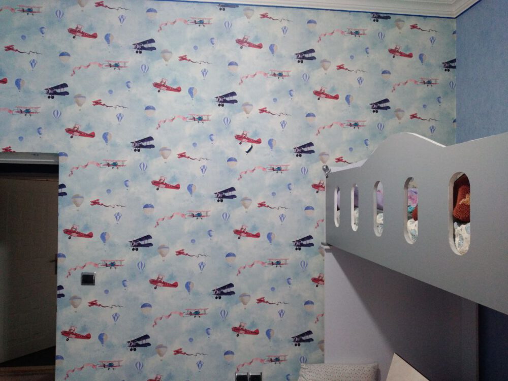 نمونه اجرای کاغذ دیواری اتاق کودک 